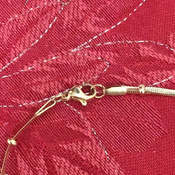 XMAS GIFTING Delicate gold BUTTERFLY stainless steel pendant w/ chain. - Picture 5 of 5